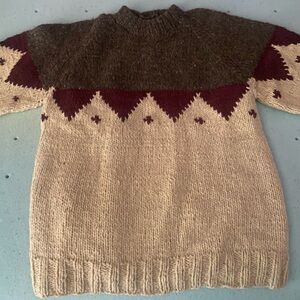 Oversized comfy wool sweater, handcrafted size
